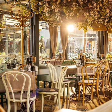 1-bedroom Designer On Hristo Belchev Str * 索菲亞