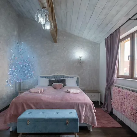 1-bedroom Designer On Hristo Belchev Str 公寓 *