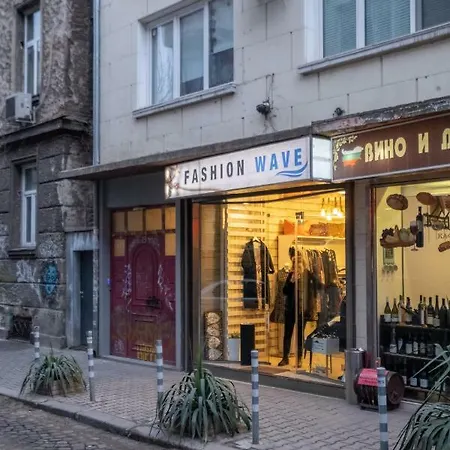 1-bedroom Designer On Hristo Belchev Str *